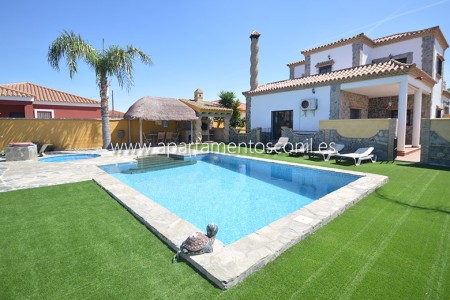 Casa con piscina en Conil