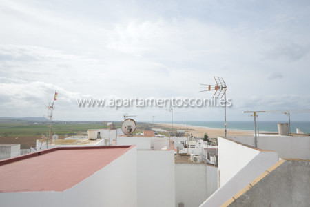 Apartamento con vistas al mar y a la playa