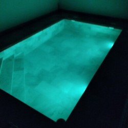 Piscina de noche