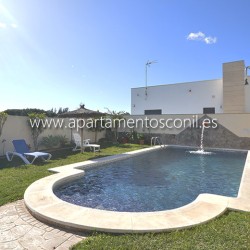 Villa en Conil con piscina privada